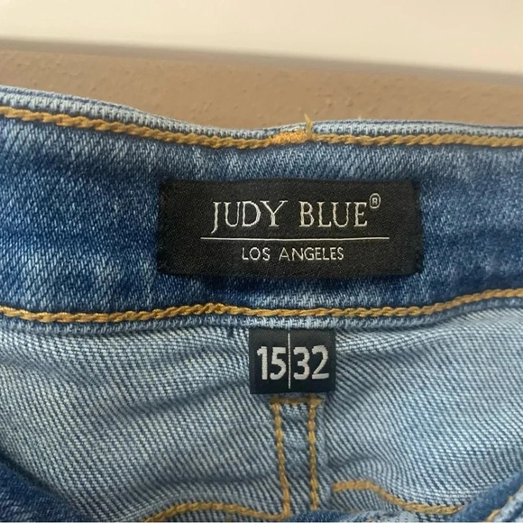 Judy Blue Slim Fit Jeans - Picture 8 of 10